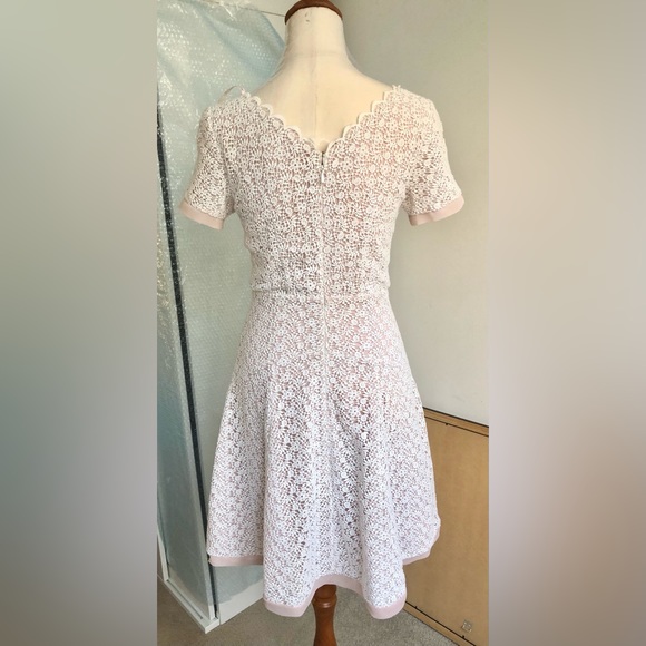 Alannah hill Creme Lace dress - Picture 3 of 10